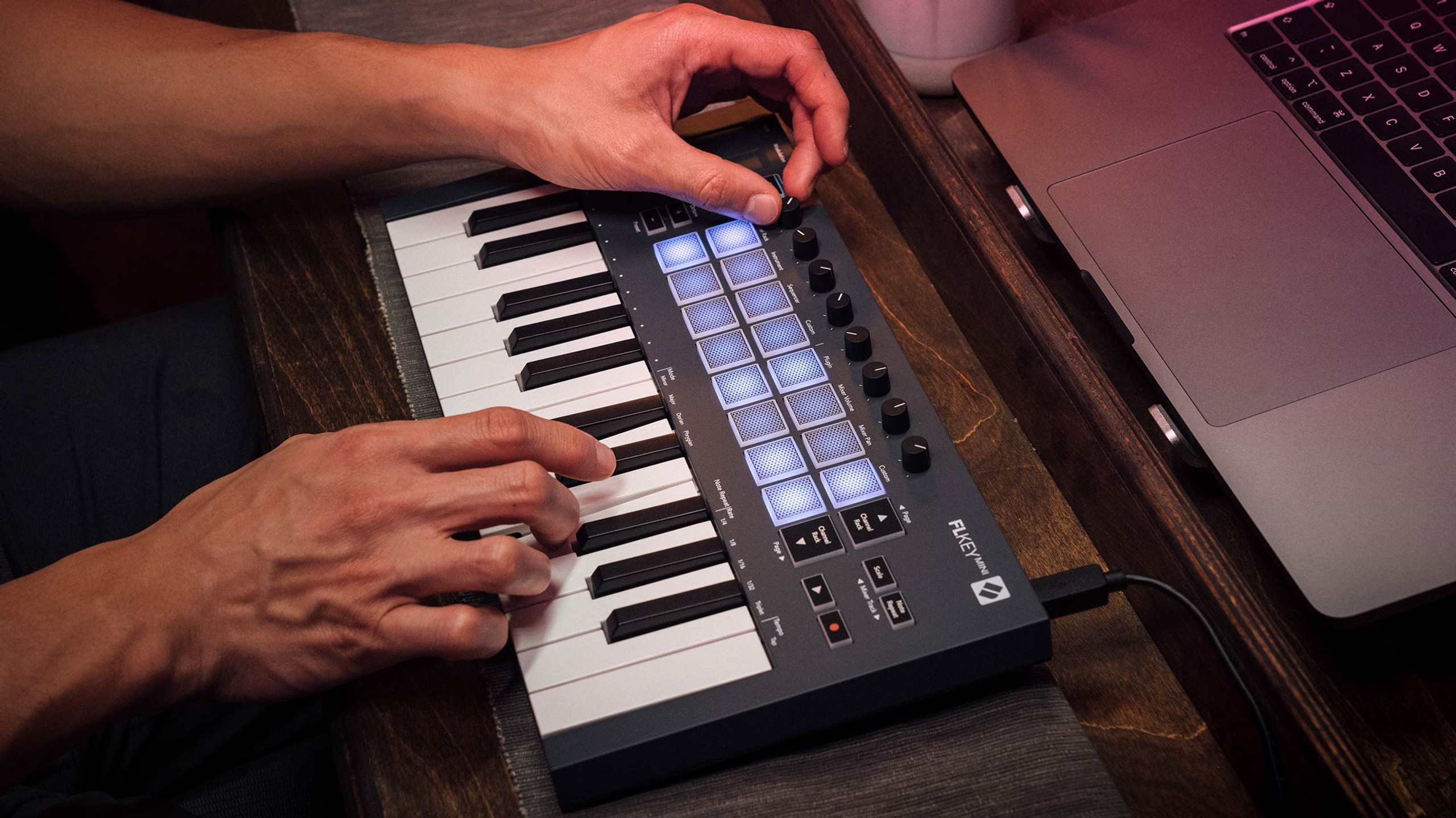 FLkey Mini | Novation